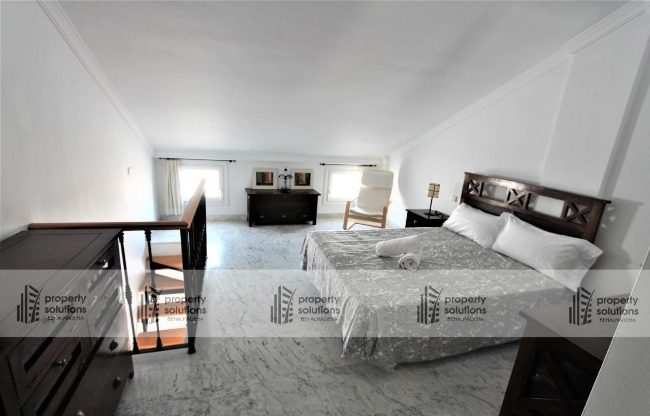 Playa 1º Linea Playa- Apartamento Duplex En Pleno Corazon De La Carihuela Torremolinos Luaran gambar